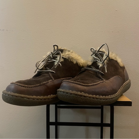 WindRiver Brown Leather & Suede Faux-Fur Lined Lace-Up Loafers – Size 9 GUC - Picture 2 of 16